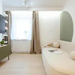 Apartment Pulawska 11 -prywatny 4 Osobowy W Centrum Warszawy - Better *