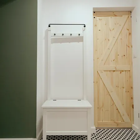 Pulawska 11 -prywatny 4 Osobowy W Centrum Warszawy - Better דירה