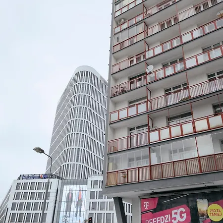 Pulawska 11 -prywatny 4 Osobowy W Centrum Warszawy - Better Warszawa