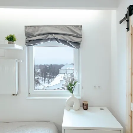 Pulawska 11 -prywatny 4 Osobowy W Centrum Warszawy - Better *