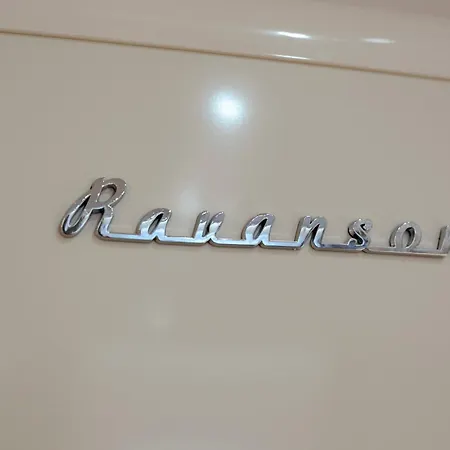 Pulawska 11 -prywatny 4 Osobowy W Centrum Warszawy - Better