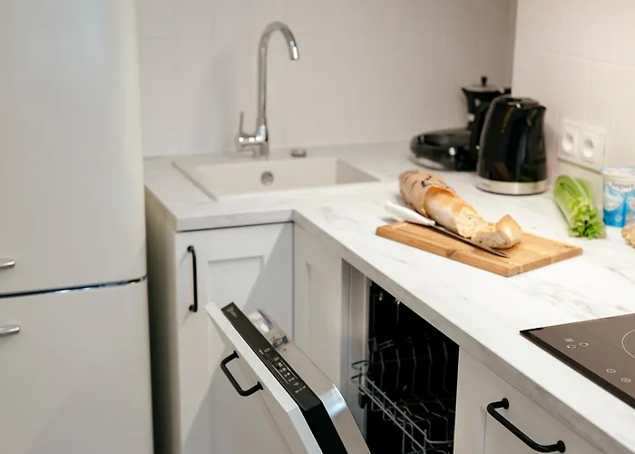 Apartment Pulawska 11 -prywatny 4 Osobowy W Centrum Warszawy - Better Warsaw