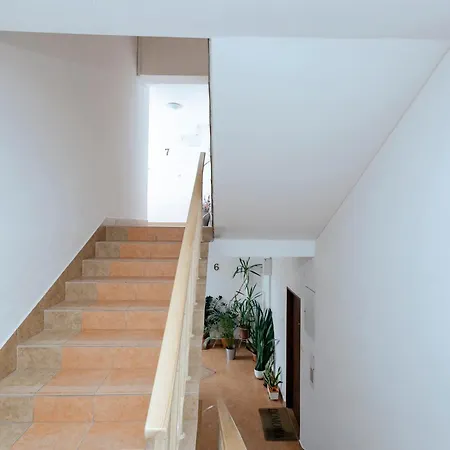 Appartement Pulawska 11 -prywatny 4 Osobowy W Centrum Warszawy - Better