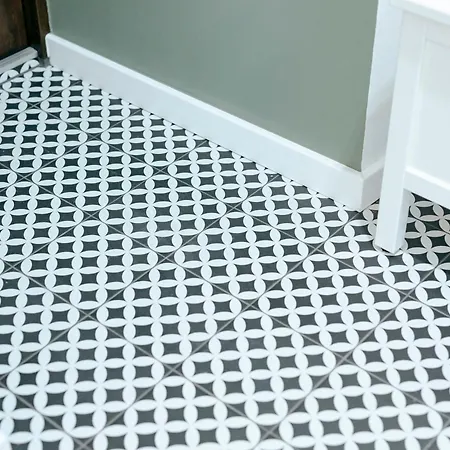 Pulawska 11 -prywatny 4 Osobowy W Centrum Warszawy - Better * Varsovie