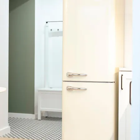 Pulawska 11 -prywatny 4 Osobowy W Centrum Warszawy - Better Appartement *